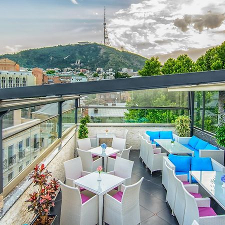 River Side Hotel Tbilisi Exteriör bild Sky Bar